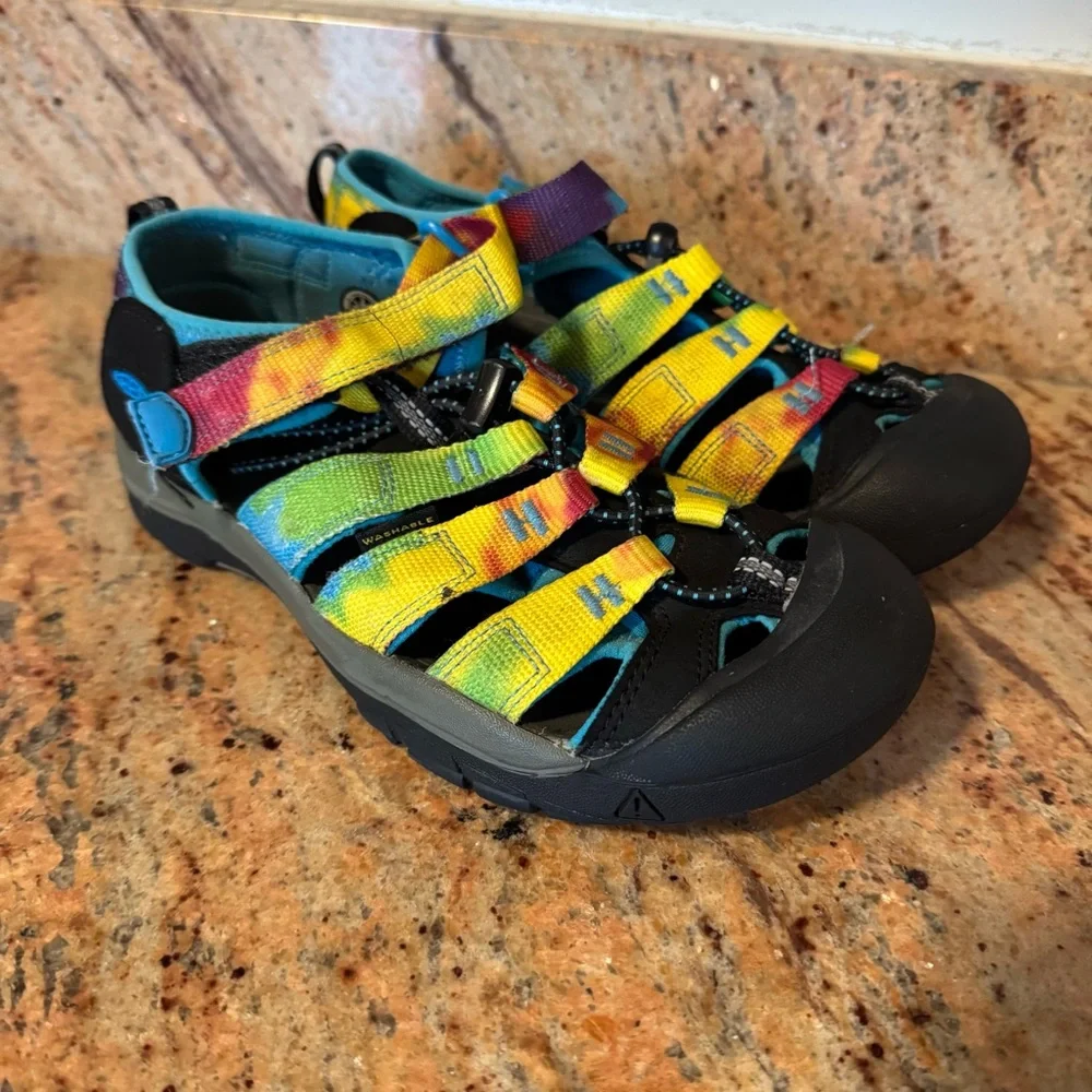 KEEN Size 3 Little Kids Boy or Girls Colorful Sandals